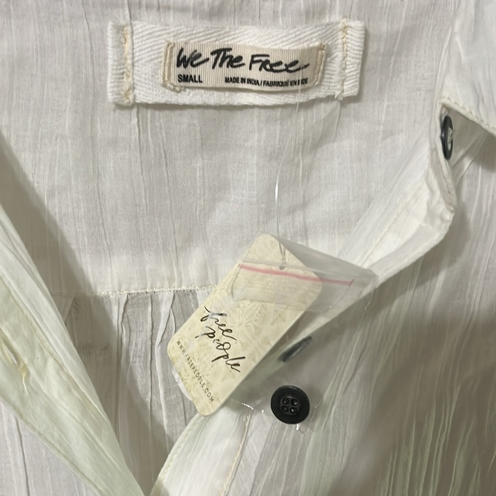 We the Free Float Away Relaxed Fit Blouse Small NWT - Picture 5 of 6